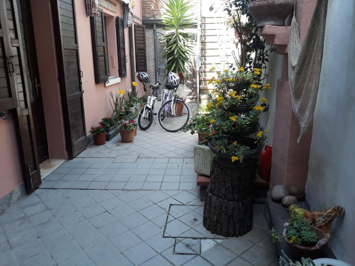 Porta Del Carmine Bed & Breakfast Комакио Екстериор снимка
